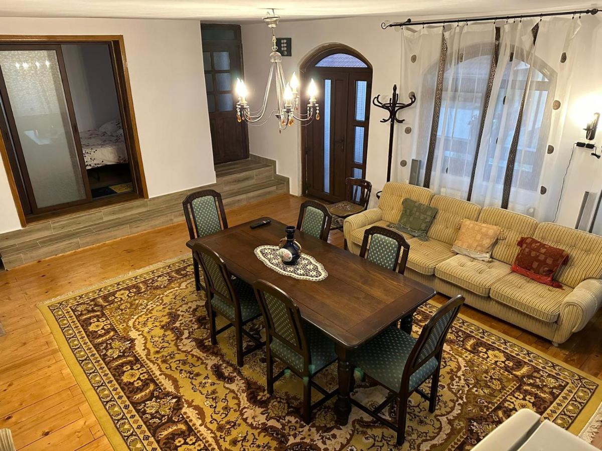 Casa De Vacanta Mirela Novaci-Străini المظهر الخارجي الصورة