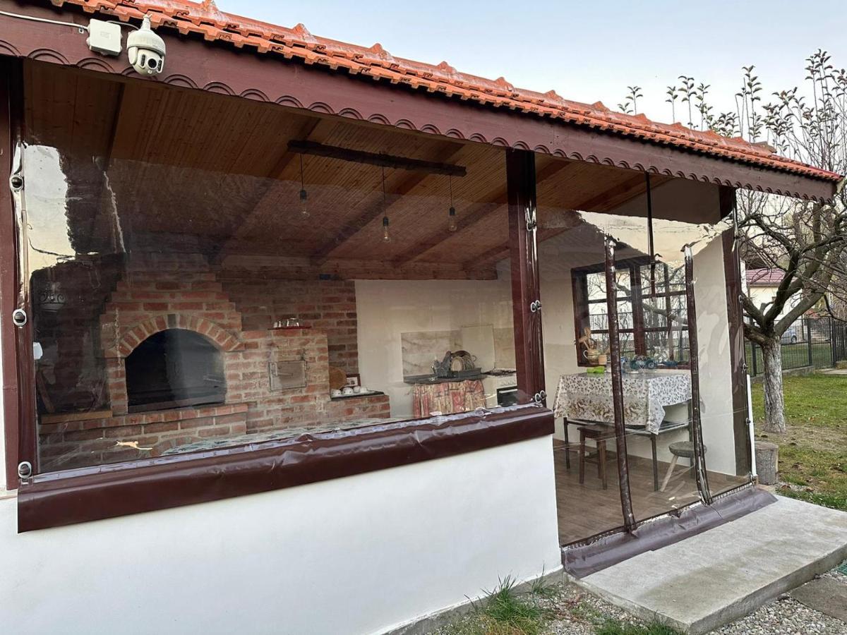 Casa De Vacanta Mirela Novaci-Străini المظهر الخارجي الصورة